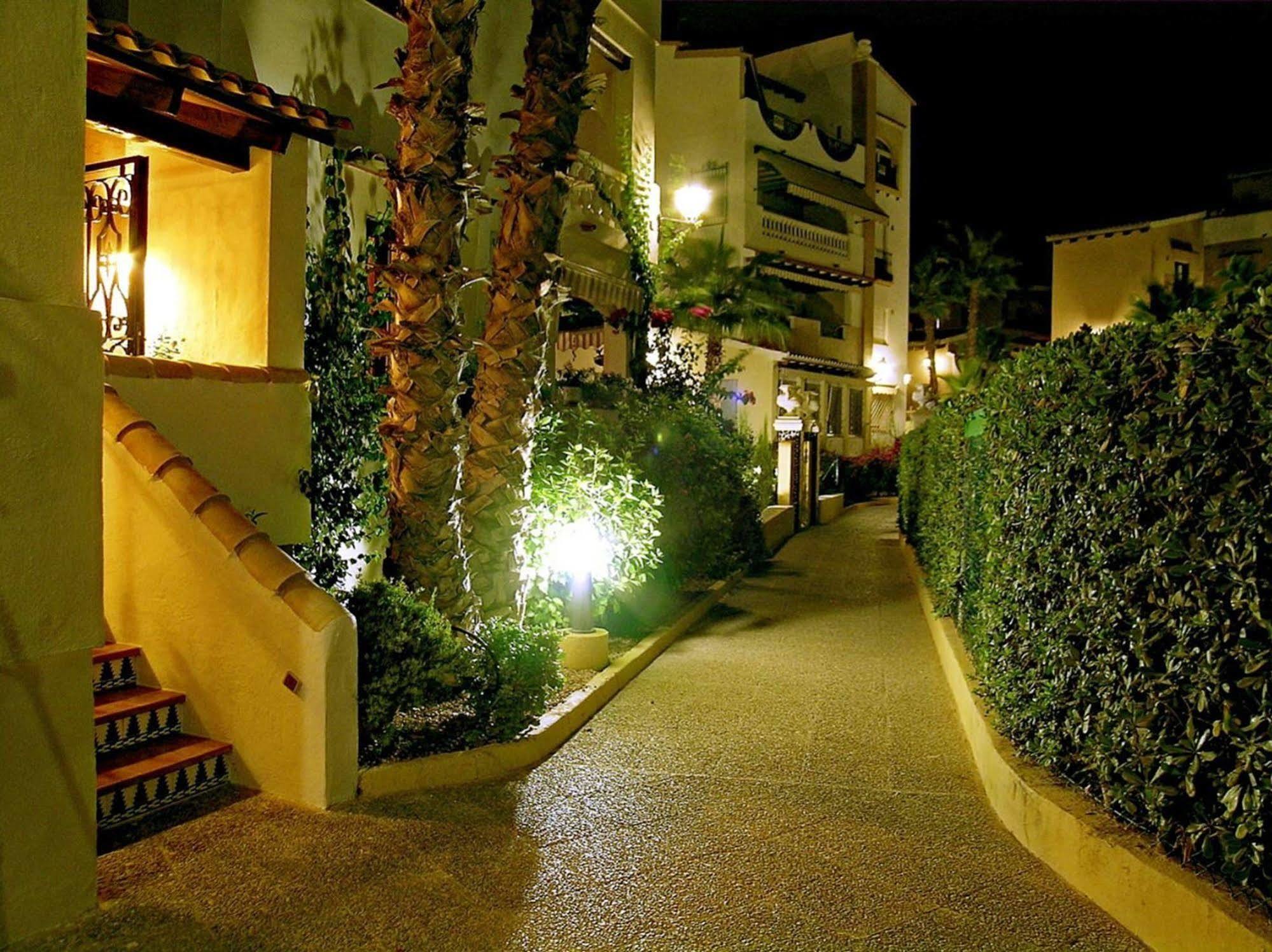 Aparthotel Ona Aldea Del Mar Torrevieja Zewnętrze zdjęcie